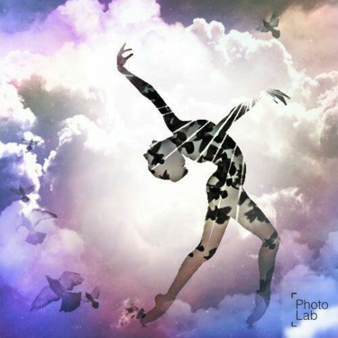 Une danseuse dans les nuages